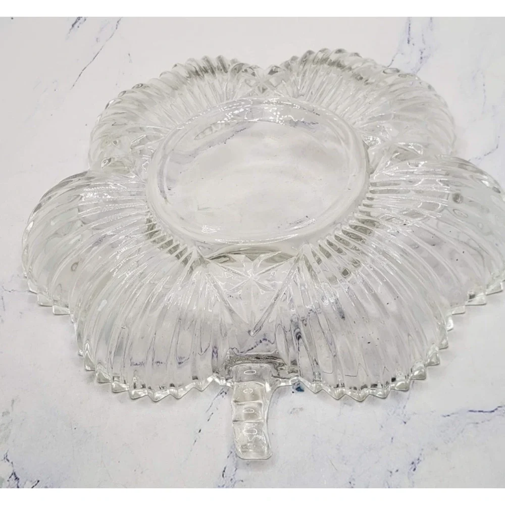 Vintage Clear Glass Clover Shamrock Shaped Trinket Candy Dish 6